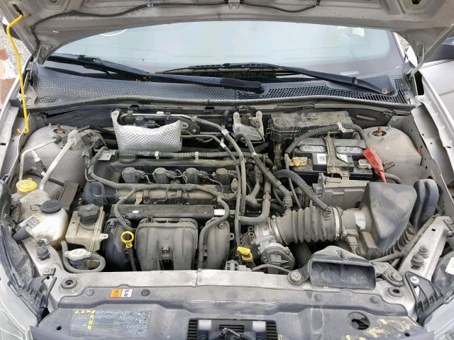 1FAHP3GN7AW286421 - 2010 FORD FOCUS SES SILVER photo 7