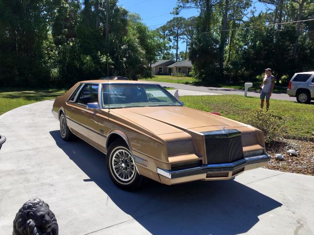 2A3BY62J1BR133772 - 1981 CHRYSLER IMPERIAL GOLD photo 2