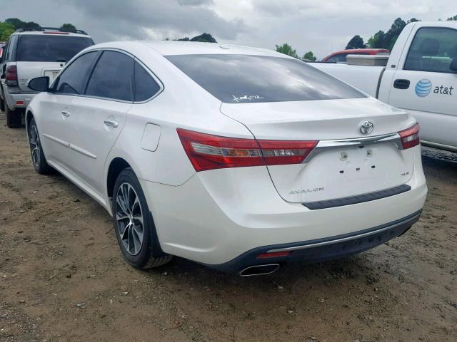 4T1BK1EB6JU286915 - 2018 TOYOTA AVALON XLE WHITE photo 3