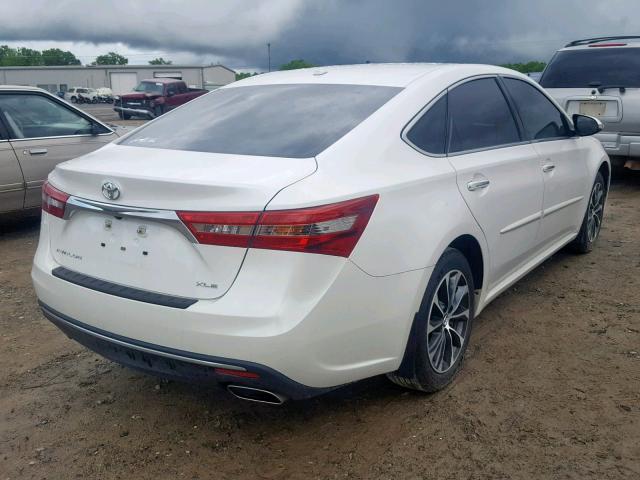 4T1BK1EB6JU286915 - 2018 TOYOTA AVALON XLE WHITE photo 4