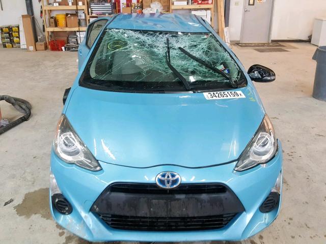 JTDKDTB39F1088815 - 2015 TOYOTA PRIUS C BLUE photo 9