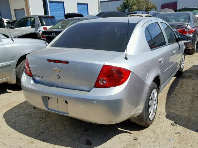 1G1AT58H697293242 - 2009 CHEVROLET COBALT LT SILVER photo 4