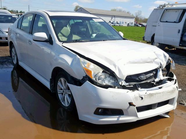 4S3BMBG60B3230321 - 2011 SUBARU LEGACY 2.5 WHITE photo 1