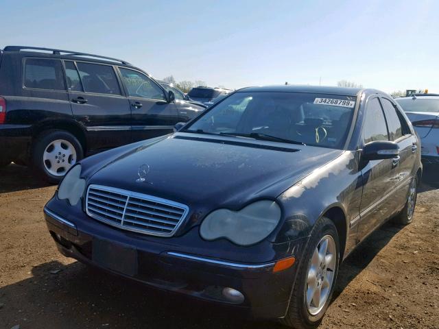 WDBRF61J42F149560 - 2002 MERCEDES-BENZ C 240 BLUE photo 2