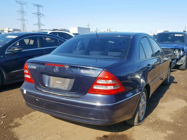 WDBRF61J42F149560 - 2002 MERCEDES-BENZ C 240 BLUE photo 4