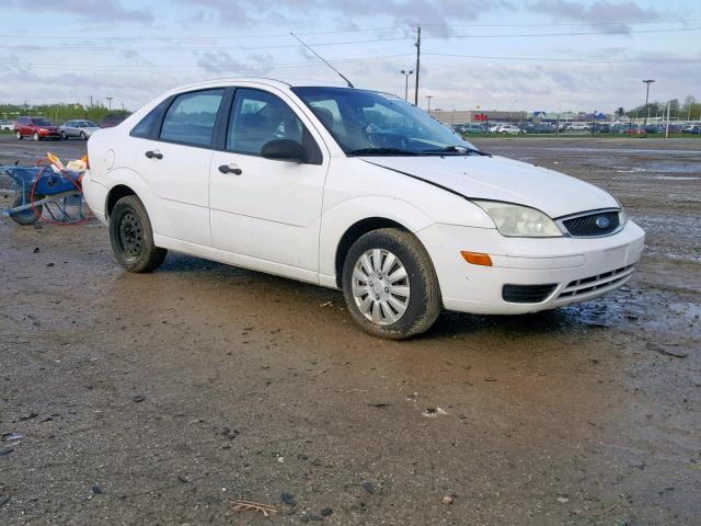 1FAFP34N87W106688 - 2007 FORD FOCUS ZX4 WHITE photo 1