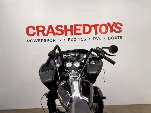 1HD1KHM32BB617908 - 2011 HARLEY-DAVIDSON FLTRX 黑色 照片 8