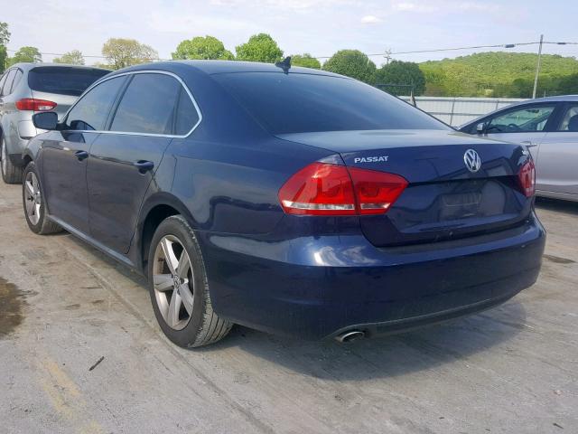 1VWBN7A34EC113156 - 2014 VOLKSWAGEN PASSAT SE BLUE photo 3