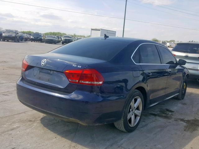 1VWBN7A34EC113156 - 2014 VOLKSWAGEN PASSAT SE BLUE photo 4