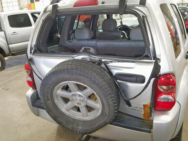 1J4GL58K36W250888 - 2006 JEEP LIBERTY LI SILVER photo 9