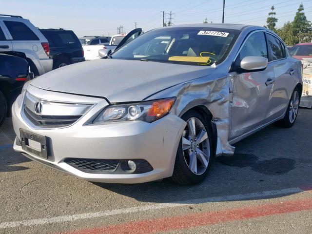 19VDE1F74DE014969 - 2013 ACURA ILX 20 TEC SILVER photo 2