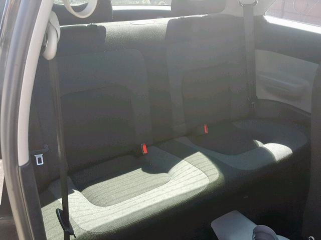 3VWCA21C4XM408987 - 1999 VOLKSWAGEN NEW BEETLE შავი ფოტო 6