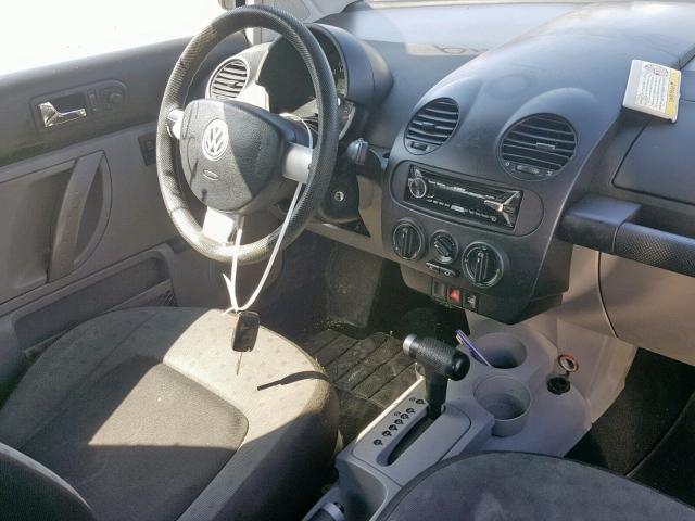 3VWCA21C4XM408987 - 1999 VOLKSWAGEN NEW BEETLE შავი ფოტო 9