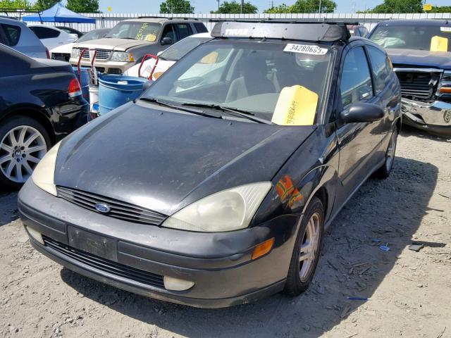 3FAFP31302R139862 - 2002 FORD FOCUS ZX3 BLACK photo 2