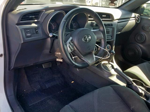 JTKJF5C74B3004944 - 2011 TOYOTA SCION TC WHITE photo 9