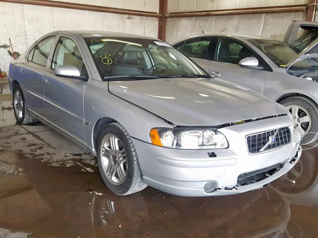 YV1RS612752443143 - 2005 VOLVO S60 SILVER photo 1