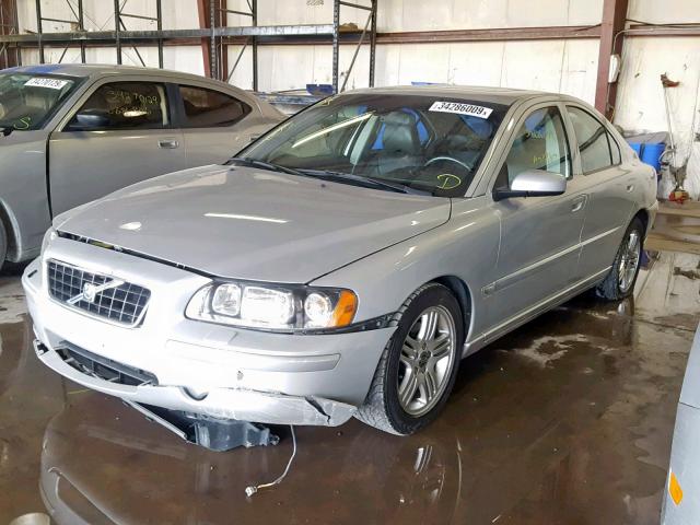 YV1RS612752443143 - 2005 VOLVO S60 SILVER photo 2