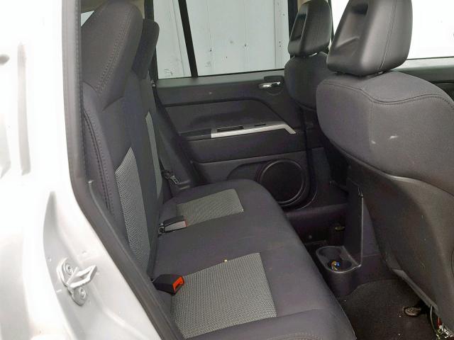 1J8FF47WX8D669433 - 2008 JEEP COMPASS SP Күміс фото 6