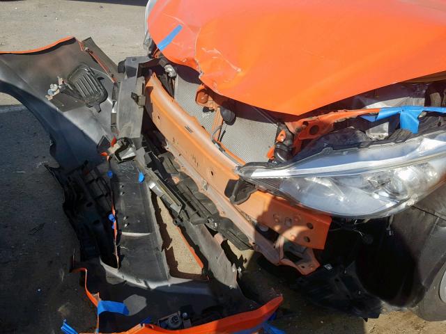 JTDKDTB31D1037953 - 2013 TOYOTA PRIUS C ORANGE photo 9