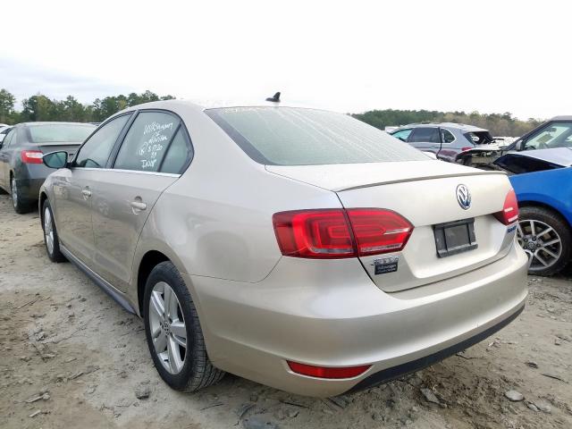 3VW637AJ0DM316872 - 2013 VOLKSWAGEN JETTA HYBRID  photo 3