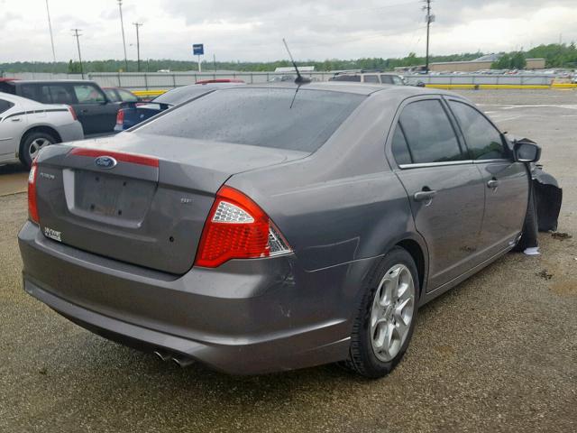 3FAHP0HA1AR332855 - 2010 FORD FUSION SE GRAY photo 4