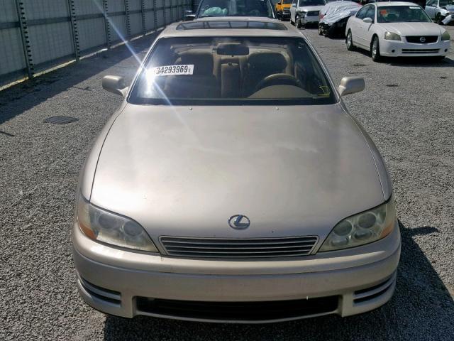 JT8VK13T7P0125761 - 1993 LEXUS ES 300 TAN photo 9