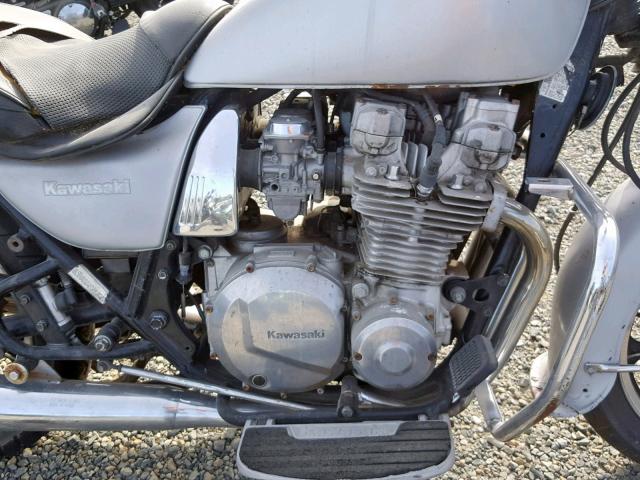 JKAKZCP2XGB503907 - 1986 KAWASAKI KZ1000 P SILVER photo 7