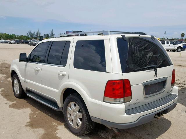 5LMEU78H13ZJ15664 - 2003 LINCOLN AVIATOR WHITE photo 3