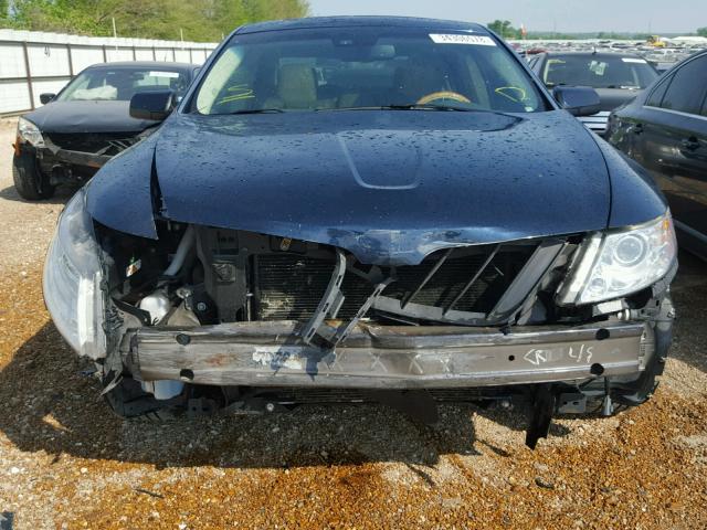 1LNHM93R19G616876 - 2009 LINCOLN MKS BLUE photo 9