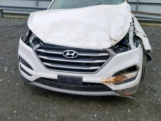 KM8J3CA26HU568685 - 2017 HYUNDAI TUCSON LIM WHITE photo 7