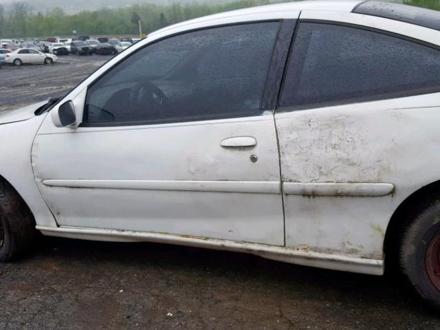 1G1JF12T517394113 - 2001 CHEVROLET CAVALIER Z WHITE photo 9