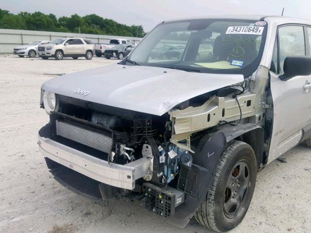 ZACCJAAB7HPE52856 - 2017 JEEP RENEGADE S ვერცხლისფერი ფოტო 9
