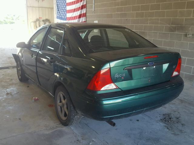 1FAFP33P5YW217753 - 2000 FORD FOCUS LX GREEN photo 3