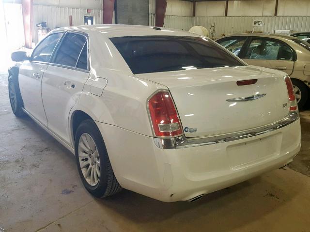 2C3CCAAGXCH142463 - 2012 CHRYSLER 300 WHITE photo 3