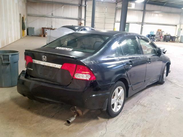 2HGFA1F68AH534435 - 2010 HONDA CIVIC LX-S შავი ფოტო 4