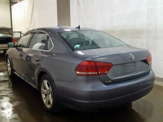 1VWAT7A32FC112039 - 2015 VOLKSWAGEN PASSAT S GRAY photo 3