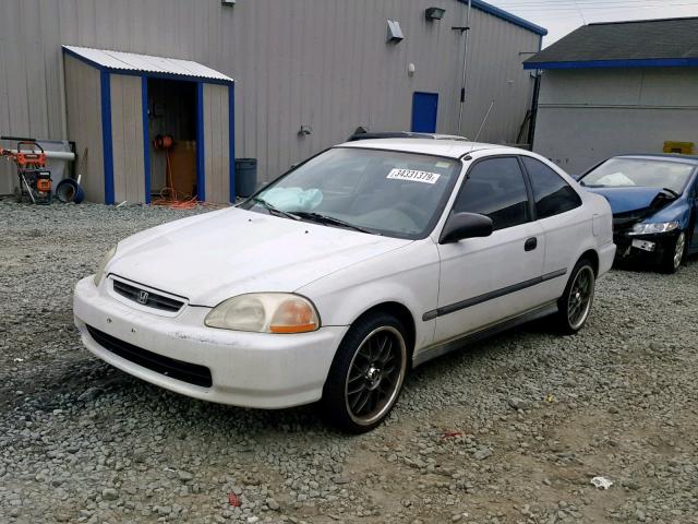 1HGEJ612XTL021836 - 1996 HONDA CIVIC DX WHITE photo 2