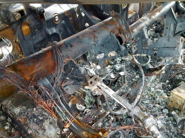 2FMZA52284BA17287 - 2004 FORD FREESTAR S BURN photo 8