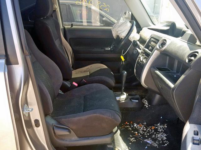 JTLKT324440146011 - 2004 TOYOTA SCION XB 银色 照片 5