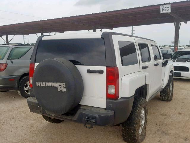 5GTEN13E688116362 - 2008 HUMMER H3 WHITE photo 4