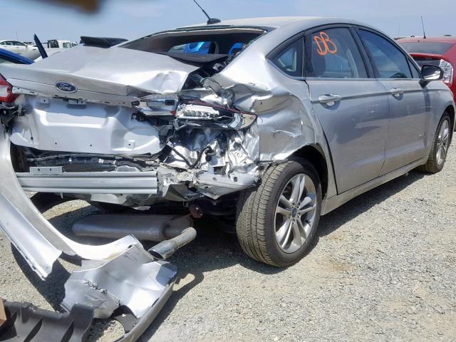 3FA6P0UU5JR246505 - 2018 FORD FUSION S H SILVER photo 4