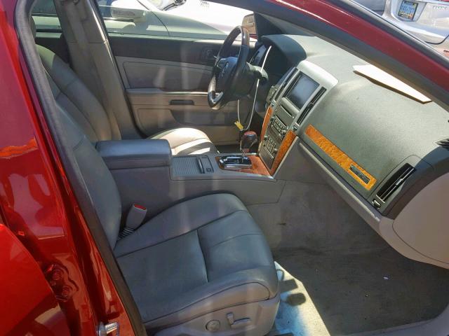 1G6DZ67A680166028 - 2008 CADILLAC STS RED photo 5