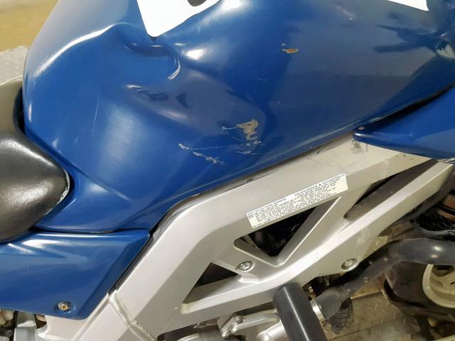 JS1VP53A332101037 - 2003 SUZUKI SV650 BLUE photo 18