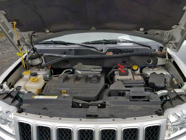 1C4NJDBBXCD553177 - 2012 JEEP COMPASS SP ვერცხლისფერი ფოტო 7