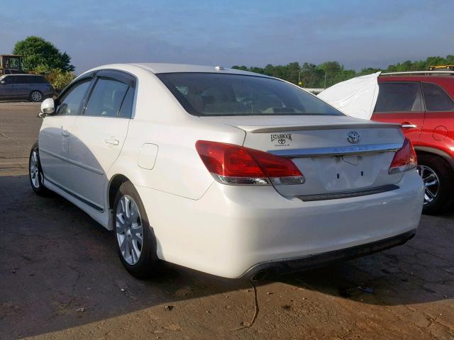 4T1BK3DBXBU421778 - 2011 TOYOTA AVALON BAS WHITE photo 3