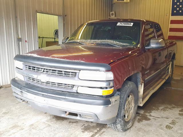 2GCEK19T921295206 - 2002 CHEVROLET SILVERADO MAROON photo 2