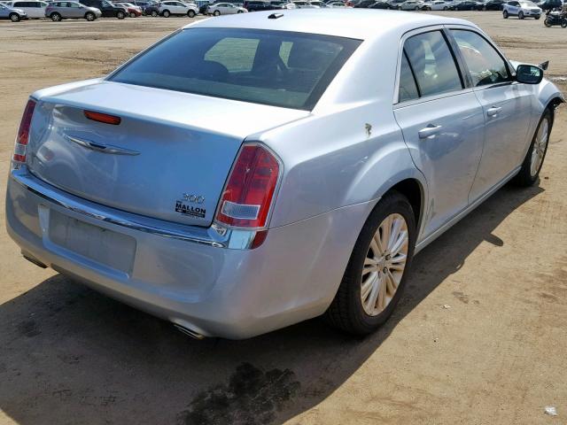 2C3CCARG1DH603703 - 2013 CHRYSLER 300 BLUE photo 4