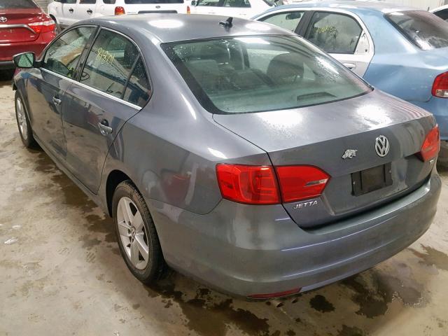 3VWLL7AJXDM369999 - 2013 VOLKSWAGEN JETTA TDI GRAY photo 3