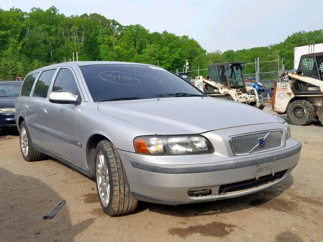 YV1SW53D811007092 - 2001 VOLVO V70 T5 TUR SILVER photo 1