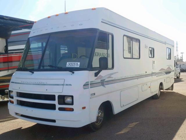 1GBKP37J2T3317533 - 1997 WINNEBAGO WARRIOR WHITE photo 2